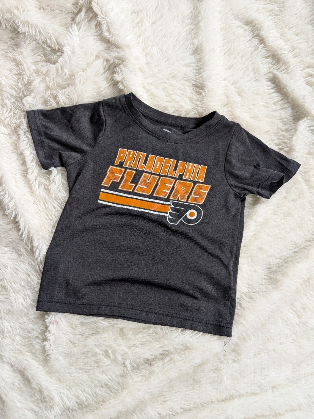 NHL Philadelphia Flyers Black Athletic Lightweight Toddler Tshirt Size 2T